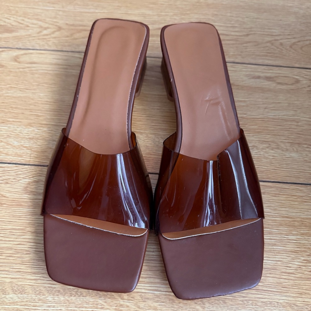 Jelly Brown Women's Slide Sandals w/ Heels - Never worn 👡